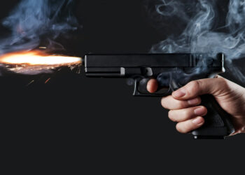 Man Shoots Woman In Delhi I দিল্লীৰ পথত প্ৰকাশ্যে গুলীয়াই হত্যা মহিলাক, আত্মঘাতী অভিযুক্তও