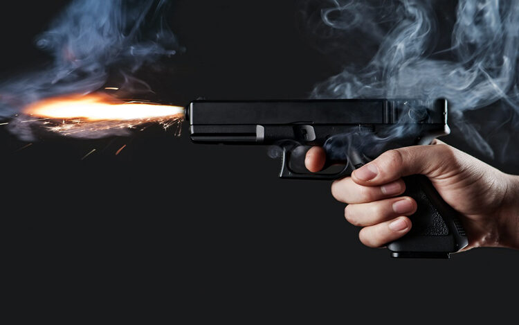 Man Shoots Woman In Delhi I দিল্লীৰ পথত প্ৰকাশ্যে গুলীয়াই হত্যা মহিলাক, আত্মঘাতী অভিযুক্তও