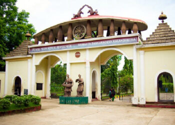 Public hearing on Election I কলাক্ষেত্ৰত আৰম্ভ নিৰ্বাচন আয়োগৰ সমষ্টি পুনৰ নিৰ্ধাৰণৰ ৰাজহুৱা শুনানি