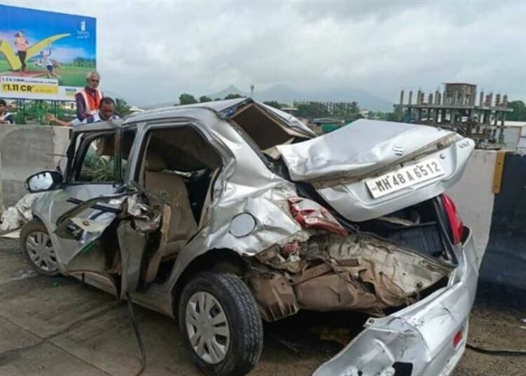 Accident I ৫ খন গাড়ীক মহতিয়ালে নিয়ন্ত্ৰণহীন খুন্দা ট্রাকে; নিহত ২, আহত একাধিক