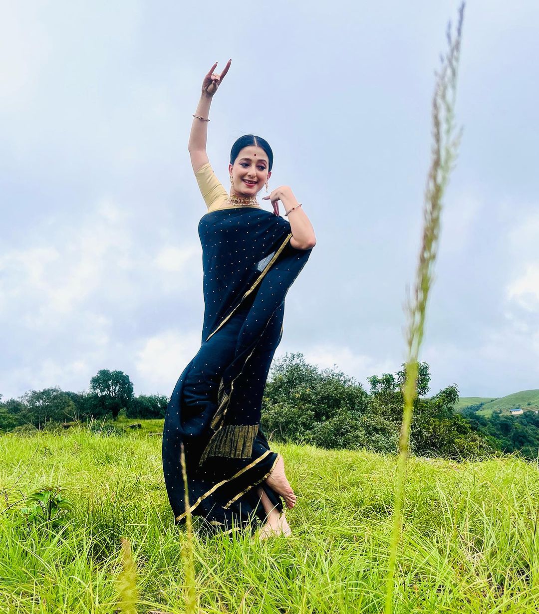 সদ্যমুক্তিপ্ৰাপ্ত অংগৰাগ পাপন মহন্তৰ "মৃগতৃষ্ণা" ৰ ভিডিঅ'ত মেঘৰঞ্জনী- 3 মেঘৰঞ্জনী