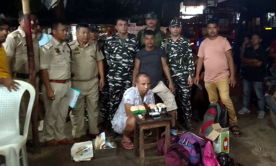 খটখটীত বুজন পৰিমাণৰ হেৰ'ইনসহ দুই সৰবৰাহকাৰী আটক