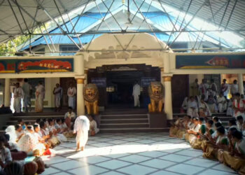 Assam CM visited Batadrava satra : বটদ্ৰৱা সত্ৰৰ ৮ কিলোমিটাৰ ব্যাসাৰ্ধ খিলঞ্জীয়াৰ বাবে সংৰক্ষিত হʼব