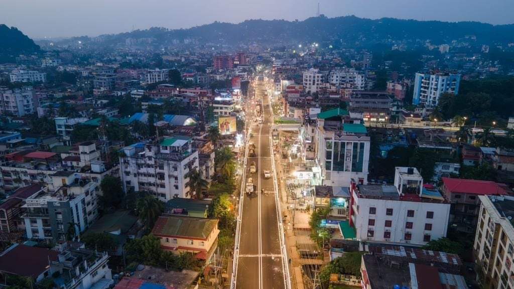  মুখ্যমন্ত্ৰীৰ পূজাৰ উপহাৰ