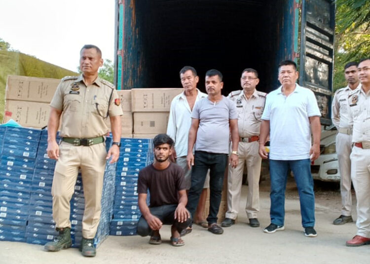 Burmese Cigarette Rescue I খটখটীত ৫০ লক্ষ্যাধিক টকাৰ অবৈধ বাৰ্মিজ চিগাৰেটসহ সৰবৰাহকাৰী আটক