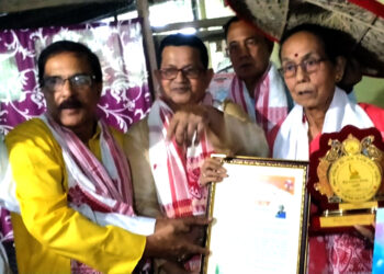 Kalpana Chetia felicited I বোকাখাতৰ বিশিষ্ট লেখিকা, কবি কল্পনা চেতিয়াক সাংস্কৃতিক মহাসভা, অসমৰ সম্বৰ্ধনা