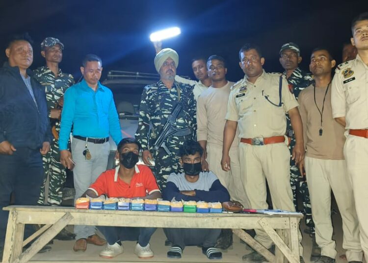 Drugs seized I ডিলাইত সন্দেহযুক্ত হেৰইন সহ দুজনক আটক আৰক্ষীৰ 