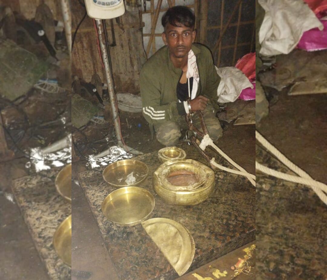 ডিফু দিগম্বৰ জৈন মন্দিৰৰ পৰা মূল্যৱান বাচন-বৰ্তন চোৰ কৰা গভাইত চোৰক আটক আৰক্ষীৰ 3 গভাইত চোৰক আটক আৰক্ষীৰ