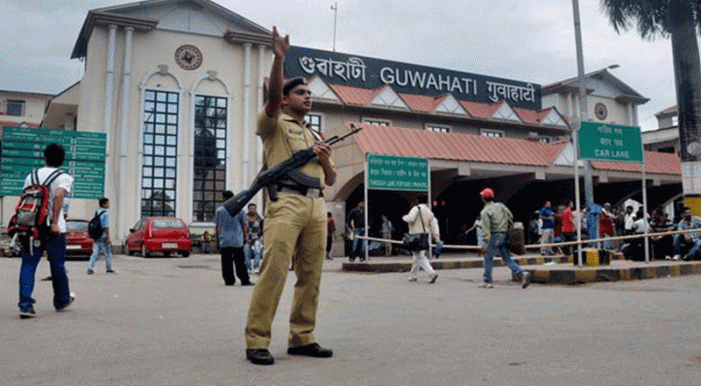 "Unlawful Interventions: The GRP and RPF's Successful Battle Against Smuggling Operations at Guwahati Railway Station, Assam" 1 “Unlawful Interventions: The GRP and RPF’s Successful Battle Against Smuggling Operations at Guwahati Railway Station, Assam”