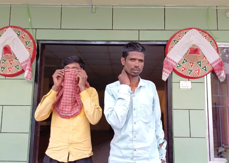 Massive Success for Golakganj Police: Smugglers Caught with Gold Worth Over 1.5 Crore