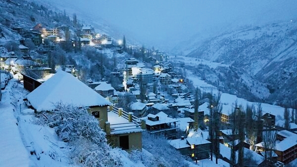 Himachal snowfall I হিমাচলত প্ৰচণ্ড তুষাৰপাতত ৪৭৫ পথ, ব্যাহত বিদ্যুৎ-পানী যোগান 3 Himachal snowfall