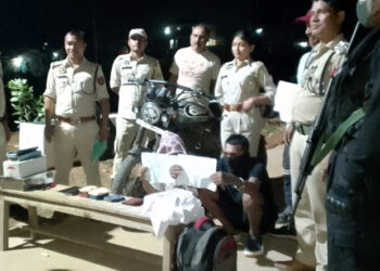 Heroin seized in Khatkhati : খটখটী কাৰাগাঁৱত আৰক্ষীৰ নাকা তালাচীত বুজন পৰিমাণৰ হেৰইনসহ দুই সৰবৰাহকাৰী আটক