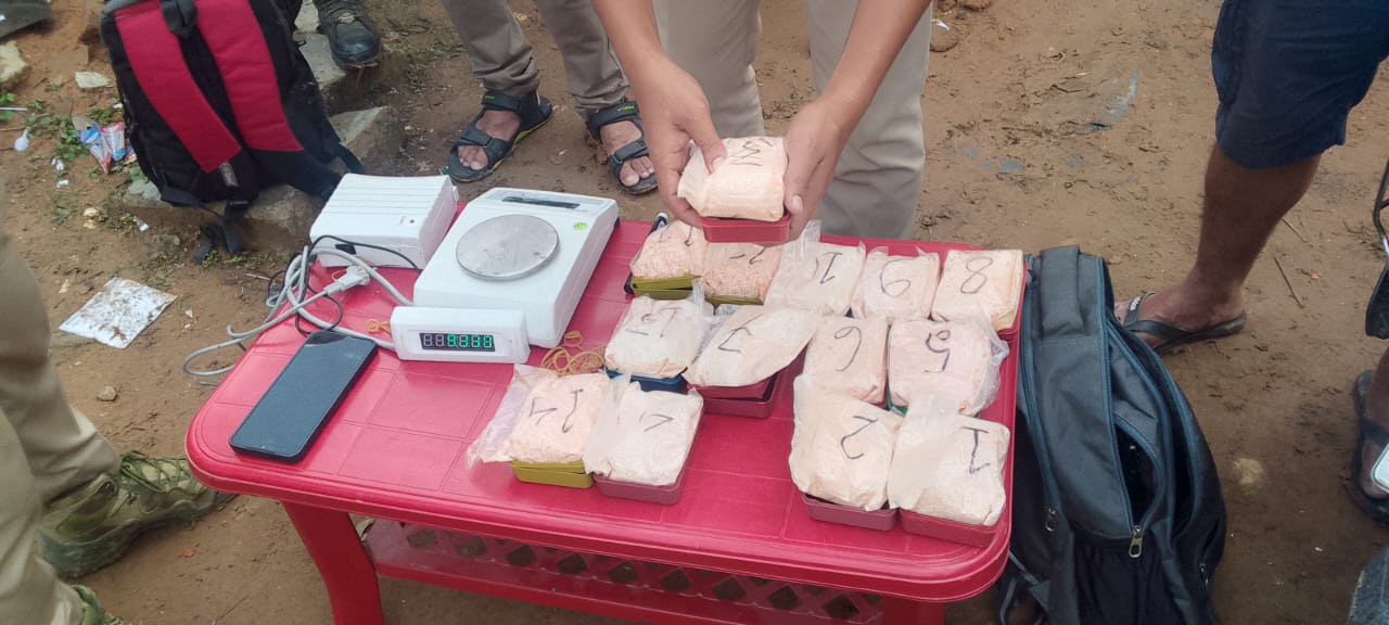 Unprecedented Drug Bust in Lahorijan: Over Six Lakhs Worth of Suspected Heroin Seized