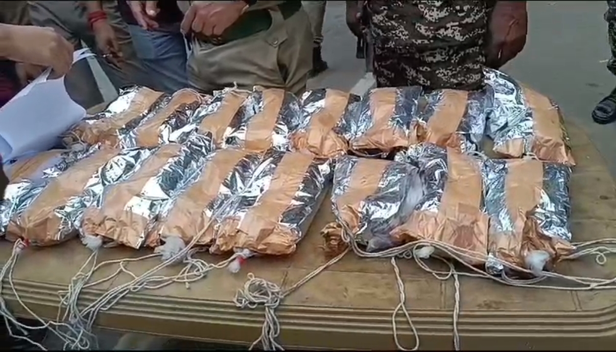 বৰপথাৰত চাৰি কোটি টকাৰ মৰফিনসহ বাহন জব্দ