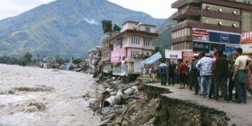 Himachal natural calamities I প্ৰচণ্ড বৰষুণ আৰু ভূমিস্খলনত বিপৰ্য্যস্ত হিমাচল, ৰাজ্যজুৰি ১৯৭ টা পথ বন্ধ
