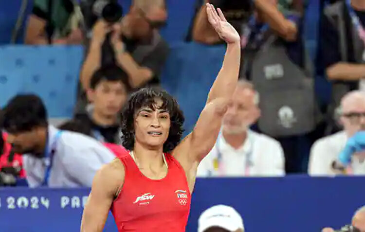 Paris Olympics 2024 : ওজন কমাবলৈ শৰীৰৰ পৰা তেজ বাহিৰ কৰিছিল, চুলিও কটাইছিল বিনেশে