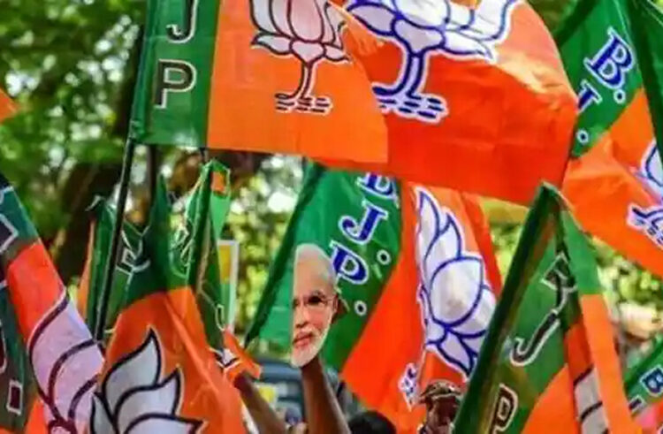 BJP I দুই প্ৰাক্তন বিধায়ক বিজেপিৰ বিনন্দ শইকীয়া আৰু অগপৰ সত্যব্ৰত কলিতাৰ দলৰ পৰা পদত্যাগ 1 BJP Membership Drive : সদস্যভৰ্তি অভিযানত দেশৰ শীৰ্ষত অসম বিজেপি