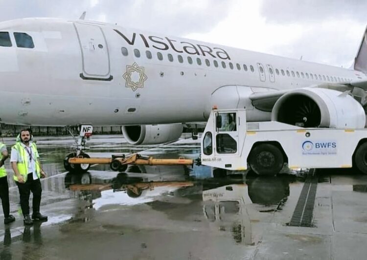 Bomb Threat in Vistara Flight I এইবাৰ ভিষ্টাৰা বিমানত বোমাতঙ্ক, লণ্ডনৰ সলনি যাত্ৰী নমালে জাৰ্মান চহৰত