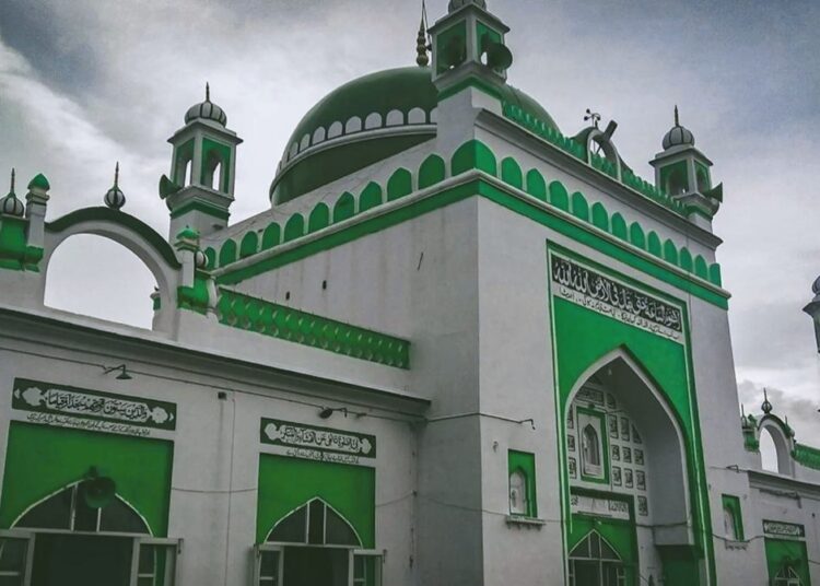 Mosque survey controversy I মছজিদত জৰীপক কেন্দ্ৰ কৰি তীব্ৰ উত্তেজনা, উত্তৰ প্ৰদেশত নিহত ৩ 1 Mosque survey controversy I মছজিদত জৰীপক কেন্দ্ৰ কৰি তীব্ৰ উত্তেজনা, উত্তৰ প্ৰদেশত নিহত ৩
