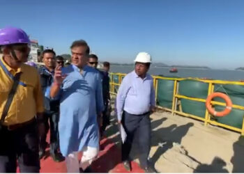 CM Himanta Biswa Sarma : অহা বছৰ জুলাইত সম্পূৰ্ণ হ’ব গুৱাহাটী-উত্তৰ গুৱাহাটী সংযোগী ব্ৰহ্মপুত্ৰ দলং, নিৰ্মাণকাৰ্য পৰিদৰ্শন মুখ্যমন্ত্ৰীৰ