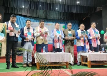 জ্যেষ্ঠ সাংবাদিক মুকুল চন্দ্ৰ বৰুৱাৰ “সাংবাদিকৰ জলঙাইদি” শীর্ষক গ্রন্থ উন্মোচন