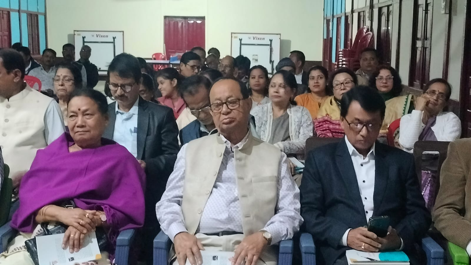 জ্যেষ্ঠ সাংবাদিক মুকুল চন্দ্ৰ বৰুৱাৰ "সাংবাদিকৰ জলঙাইদি" শীর্ষক গ্রন্থ উন্মোচন