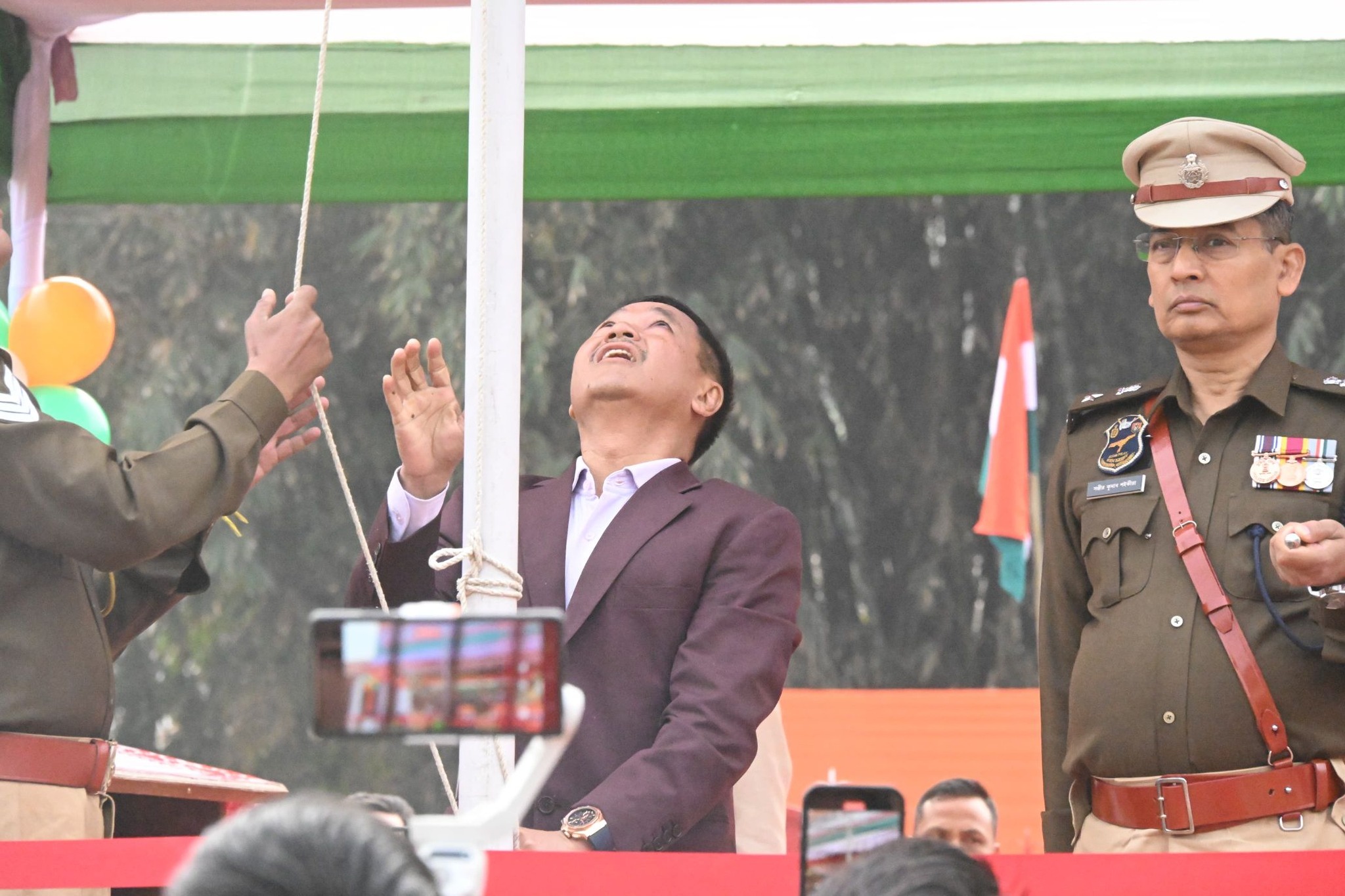 ডিফুত বৰ্ণাঢ্য কাৰ্যসূচীৰে ৭৬  সংখ্যক গণৰাজ্য দিৱস উদযাপন: