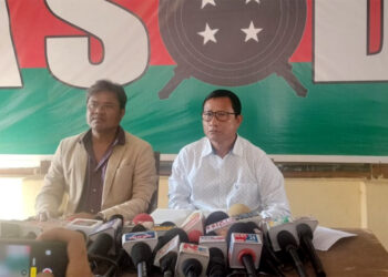 Tribal Land : কাৰ্বি আংলঙৰ নাম সলনিৰ APHLC-ৰ সভাপতি জেআই কাথাৰৰ দাবীক নস্যাৎ ASDC দলৰ