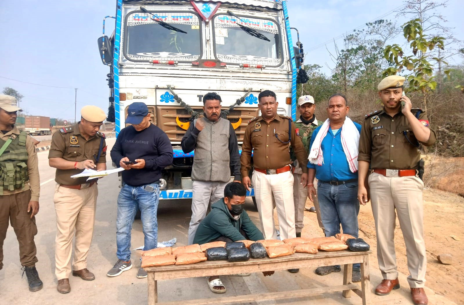 কাৰাগাঁৱত বৃহৎ পৰিমানৰ সন্দেহযুক্ত কানি জব্দ 