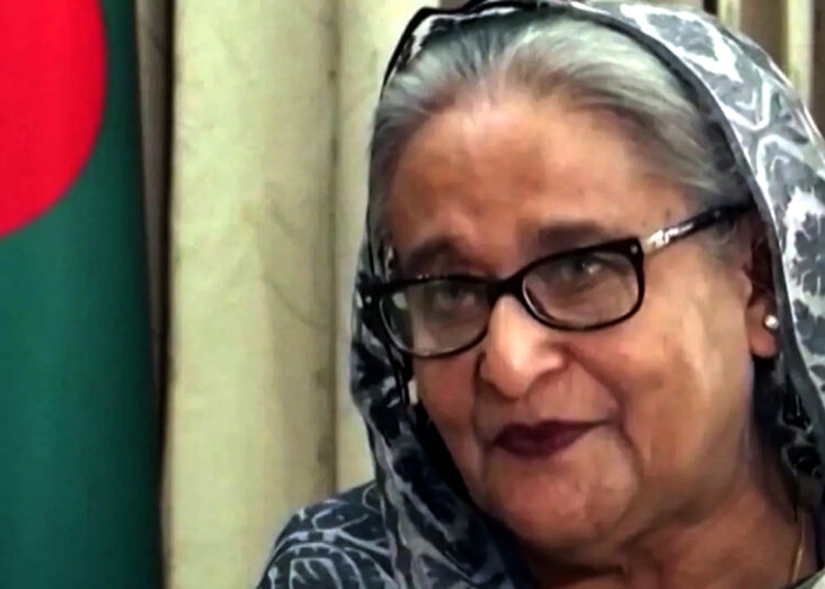 Sheikh Hasina : দেশলৈ উভতিব হাছিনা, বাংলাদেশৰ জনসাধাৰণক বাৰ্তা