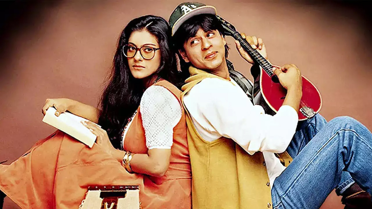 Shahrukh Kajal Statue : এইবাৰ লণ্ডনত শ্বাহৰুখ-কাজলৰ প্ৰতিমূৰ্তি 3 film | ASSAM TIMES POST