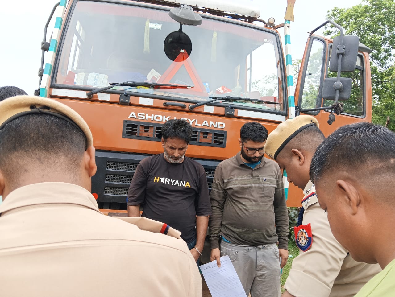 বোকাজানত আৰক্ষীৰ সফল অভিযান: ১০ কোটি টকাৰ সন্দেহযুক্ত হেৰইনসহ দুই সৰবৰাহকাৰী আটক