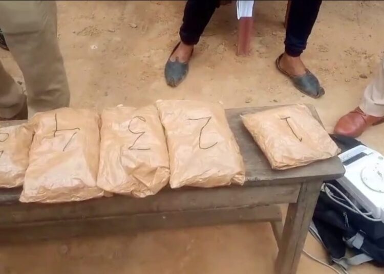 খটখটীত প্ৰায় ৫ কোটি টকাৰ সন্দেহযুক্ত মৰফিনসহ আটক সৰবৰাহকাৰী: