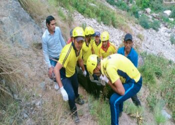 Rudraprayag bus tragedy I ৰুদ্ৰপ্ৰয়াগত নিয়ন্ত্ৰণ হেৰুৱাই অলকানন্দা নদীত পৰিল বাছ; নিহত ১, নিৰুদ্দেশ কমেও ১০