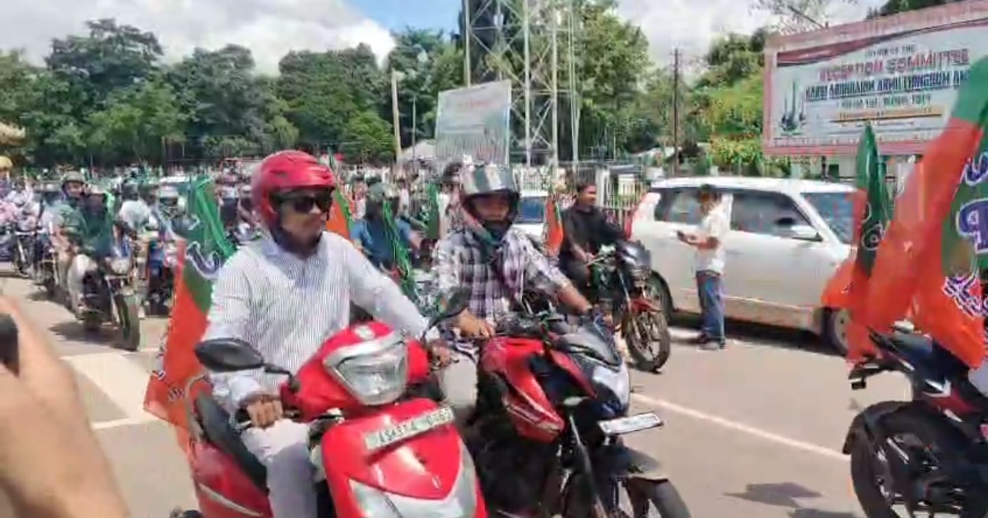 তাৰালাংচত কাৰ্বি সাংস্কৃতিক প্ৰকল্পৰ পৰা দৈয়াংমুখলৈ পূৱ কাৰ্বি আংলং জিলা বিজেপিৰ উদ্যোগত দুই সহস্ৰাধিকৰ মটৰ চাইকেল ৰেলী