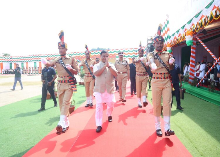 Independence Day 2025 । খানাপাৰাত স্বাধীনতা দিৱসৰ কেন্দ্ৰীয় কাৰ্যসূচীত পতাকা উত্তোলন মুখ্যমন্ত্ৰীৰ