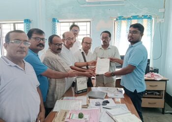 বোকাখাতত জনতাৰ শিল্পী জুবিন গাৰ্গক মৰণোত্তৰভাৱে ‘ভাৰত ৰত্ন’ প্ৰদান কৰাৰ দাবীৰে অসম ৰাজ্যিক সাংবাদিক সন্থাৰ দেশৰ প্ৰধান মন্ত্ৰীলৈ স্মাৰক পত্ৰ প্ৰেৰণ: