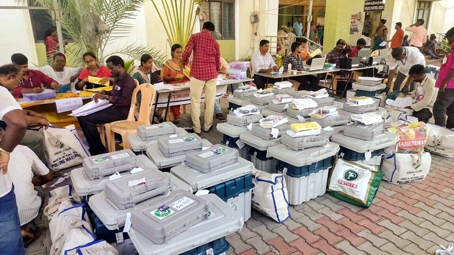 Assembly Elections 2026 : চাৰি ৰাজ্য আৰু এখন কেন্দ্ৰীয়শাসিত অঞ্চলত নিৰ্বাচনৰ বাবে ২৫ লাখ কৰ্মী নিয়োগ কৰিব নিৰ্বাচন আয়োগে 3 election | ASSAM TIMES POST