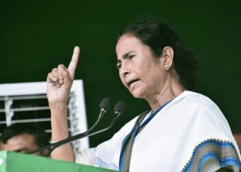 তামিলনাডুত বিজেপিৰ ইস্তাহাৰ একাধিক প্ৰতিশ্ৰুতি । মমতা বেনাৰ্জীয়ে দেখুওৱা পথ অনুসৰণ