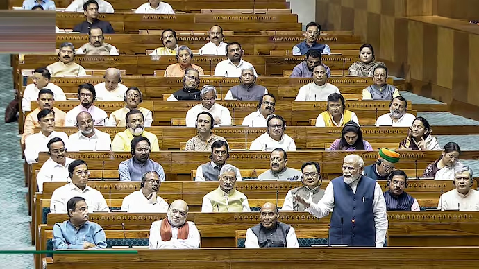 PM Modi : ভাবি-চিন্তি ভোট দিয়ক, দেশৰ মহিলাসকলে আমাৰ ফালে চাই আছে; মহিলা সংৰক্ষণ বিধেয়কক লৈ মোদীৰ বাৰ্তা 3 women | ASSAM TIMES POST
